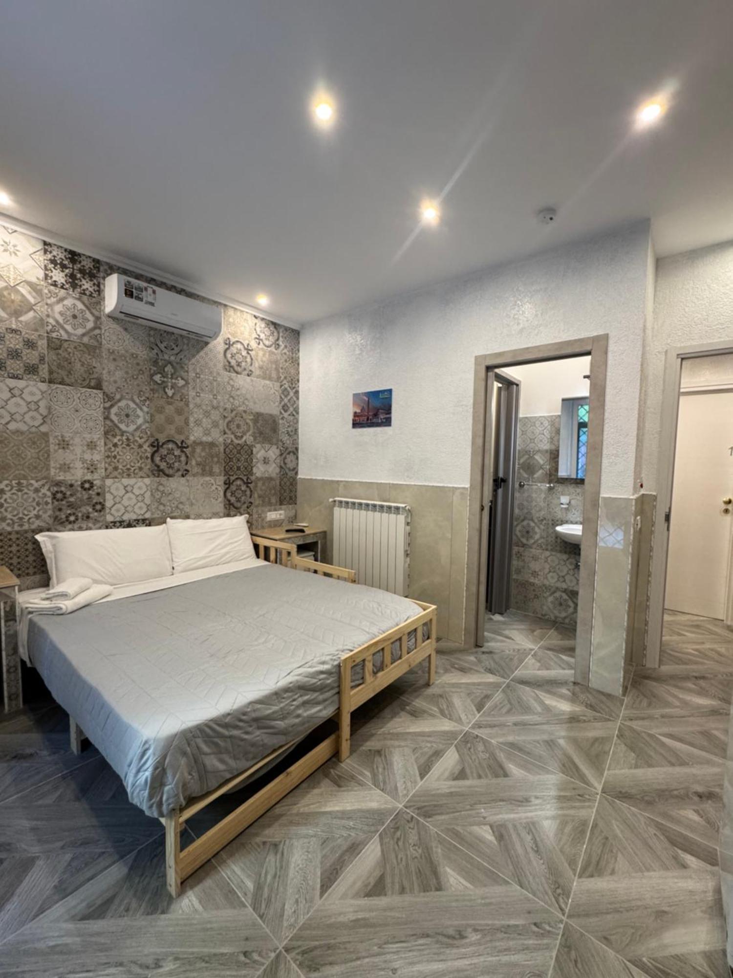 Luxor Eco Roma Casa E Appartamento Per Vacanze In Centro Piazza Bologna, Colosseo, Piazza Di Spagna, Vaticano, San Pietro, Sapienza, Fontana Di Trevi, Piazza Navona, Trastevere, Tiburtina, Termini, Aeroporto Eksteriør bilde